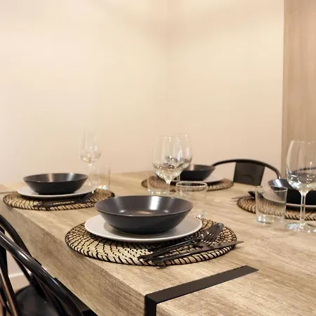 Apartment Atico Industrial Centrico, Reformado, Air-acond, Netflix, Wifi
