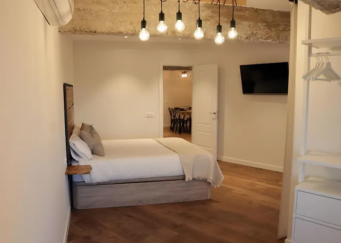 Atico Industrial Centrico, Reformado, Air-acond, Wifi