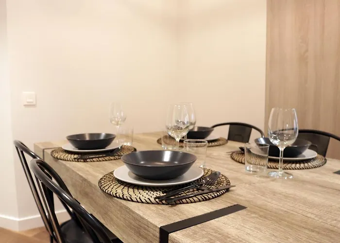 Apartmán Atico Industrial Centrico, Reformado, Air-acond, Wifi