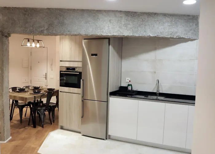 Atico Industrial Centrico, Reformado, Air-acond, Wifi