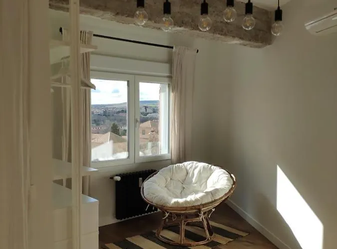 Apartmán Atico Industrial Centrico, Reformado, Air-acond, Wifi *